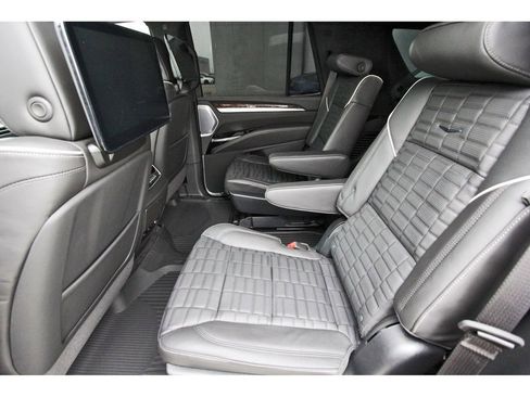 New 2026 Cadillac Escalade Platinum Sport w/ LPO, ONYX Package AWD/4WD image 7