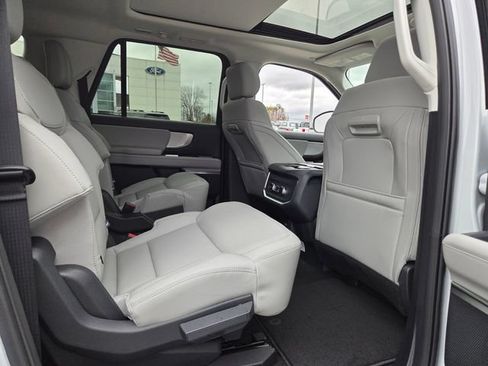 New 2026 Ford Expedition Max Active RWD image 41