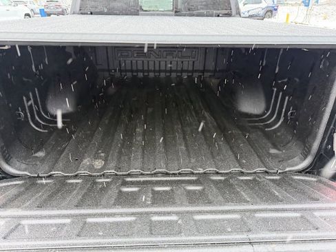 Used 2022 GMC Canyon Denali image 22