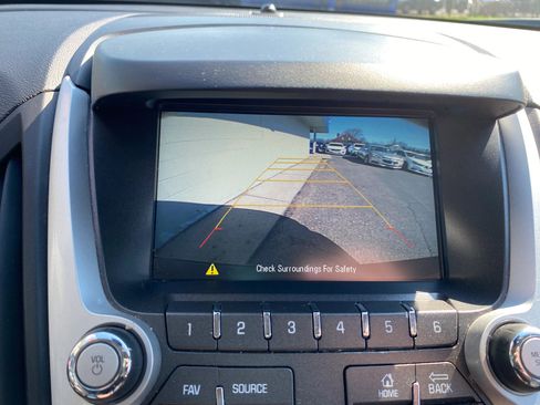 Used 2017 Chevrolet Equinox LT w/ Convenience Package AWD/4WD image 20