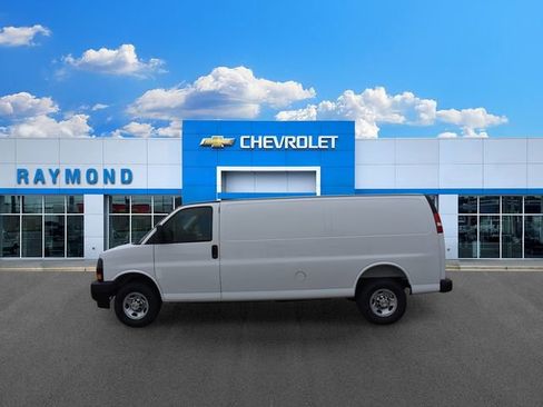 New 2025 Chevrolet Express 2500 Extended RWD image 7