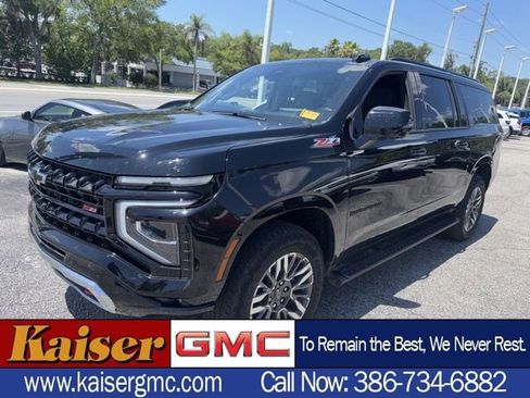 Used 2025 Chevrolet Suburban Z71 w/ Z71 Off-Road Package AWD/4WD image 1