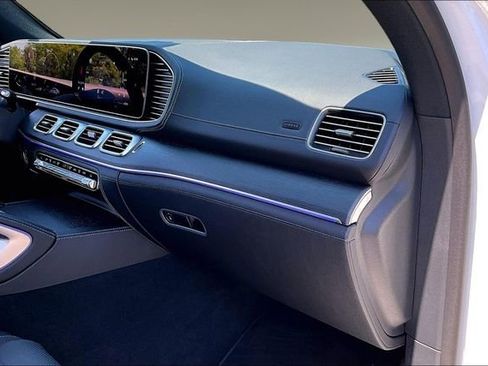 Used 2024 Mercedes-Benz GLE 580 4MATIC image 25