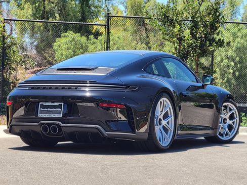 Used 2026 Porsche 911 GT3 RWD image 7