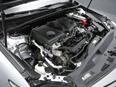 Used 2019 Toyota Camry XLE FWD image 49