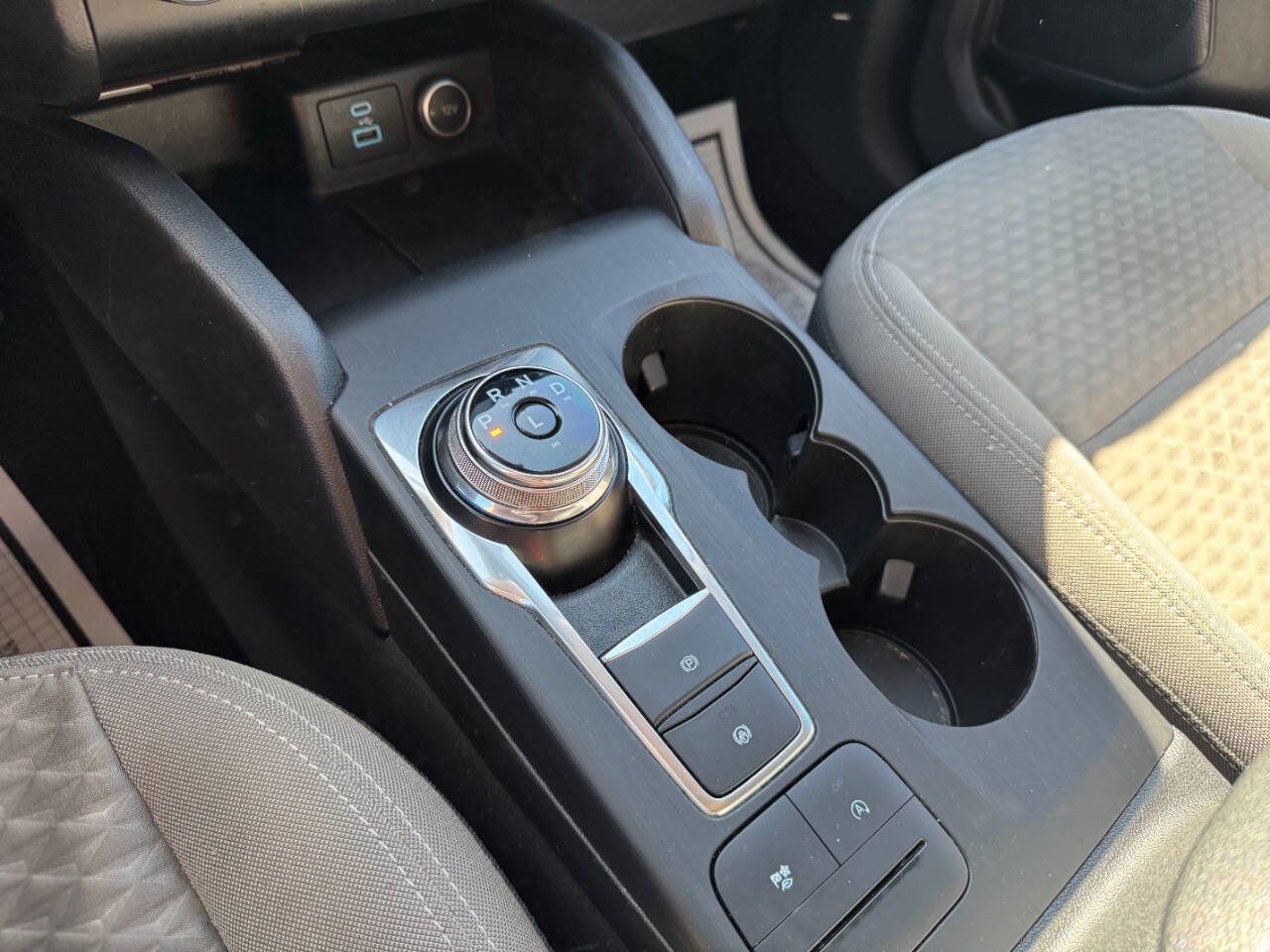 Used 2020 Ford Escape SE FWD image 48