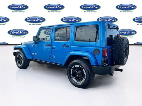 Used 2014 Jeep Wrangler Unlimited Sahara AWD/4WD image 5
