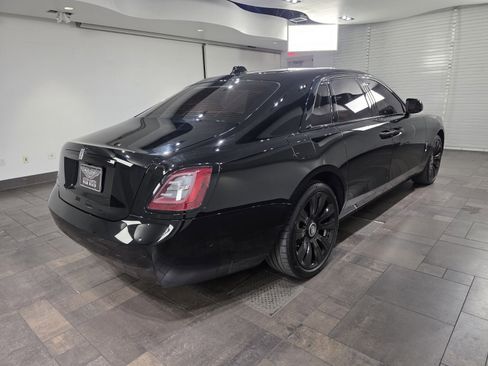 Used 2024 Rolls-Royce Ghost image 28