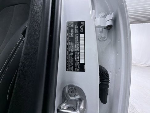 Used 2023 Volvo XC40 Recharge Ultimate image 26