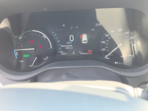 Used 2025 Toyota Sienna XLE FWD image 18