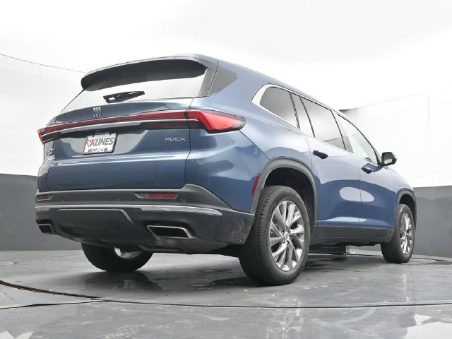 Used 2026 Buick Enclave Preferred AWD/4WD image 43