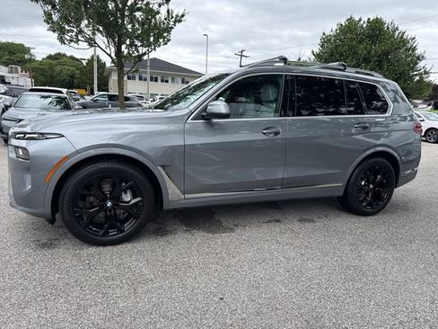 Used 2024 BMW X7 xDrive40i w/ Premium Package AWD/4WD image 1