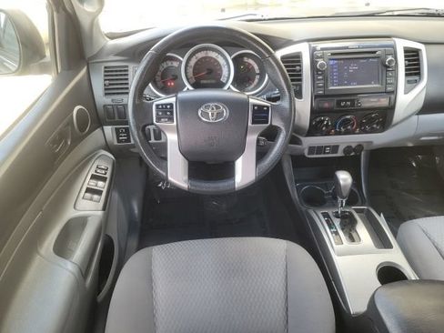 Used 2013 Toyota Tacoma PreRunner w/ SR5 Pkg RWD image 16