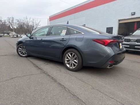 Used 2019 Toyota Avalon XLE w/ Moonroof Package FWD image 5