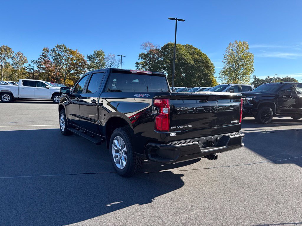 Used 2022 Chevrolet Silverado 1500 Custom AWD/4WD image 8