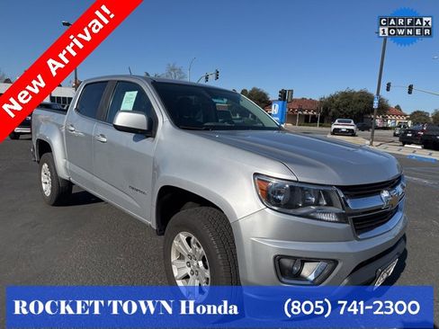 Used 2017 Chevrolet Colorado LT w/ LT Convenience Package image 3