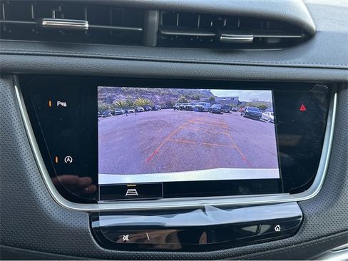 New 2025 Cadillac XT5 Luxury image 6