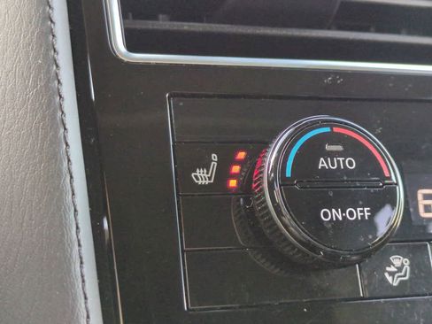 Used 2022 Nissan Armada SL w/ Captain's Chairs Package image 22