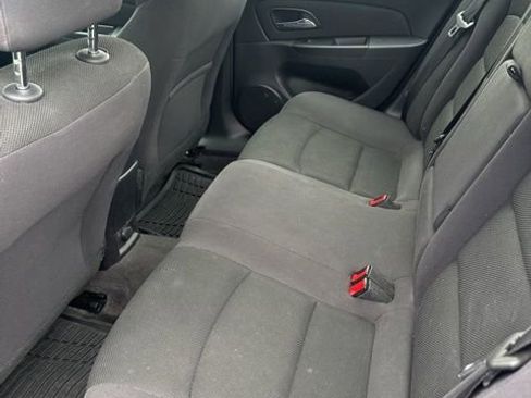 Used 2014 Chevrolet Cruze LT image 3