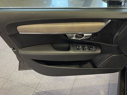 Used 2023 Volvo S90 B6 Ultimate w/ Protection Package Premier image 26