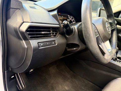 Used 2020 Nissan Altima 2.5 S image 17