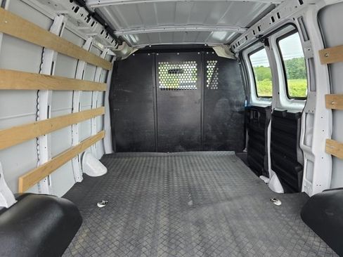 Used 2023 Chevrolet Express 2500 w/ Driver Convenience Package image 20