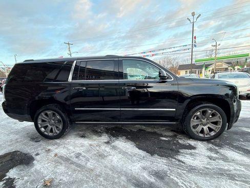 Used 2015 GMC Yukon XL Denali w/ Premium Package image 4