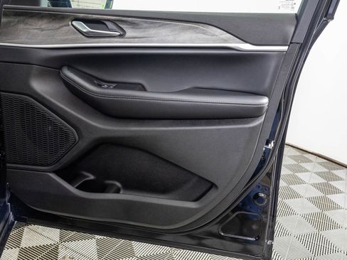 New 2026 Jeep Grand Cherokee Altitude image 48