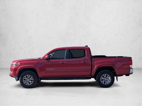 Used 2017 Toyota Tacoma SR5 w/ Tow Package RWD image 7
