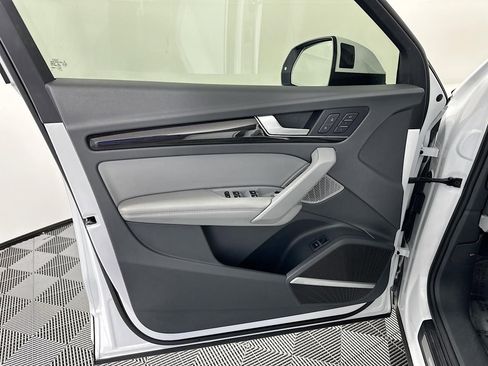 Used 2020 Audi Q5 Prestige image 27