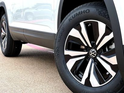 New 2026 Volkswagen Atlas SE