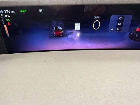 Used 2024 Lincoln Nautilus Reserve w/ Equipment Group 203A image 19