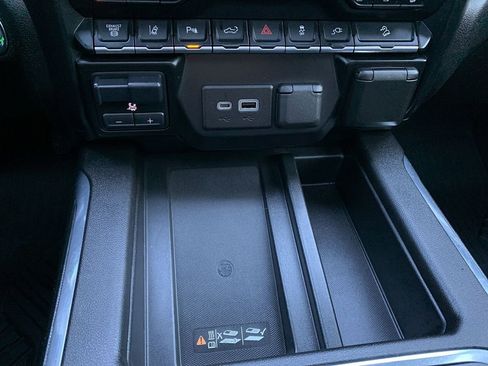 Used 2021 GMC Sierra 2500 AT4 w/ AT4 Premium Plus Package image 29