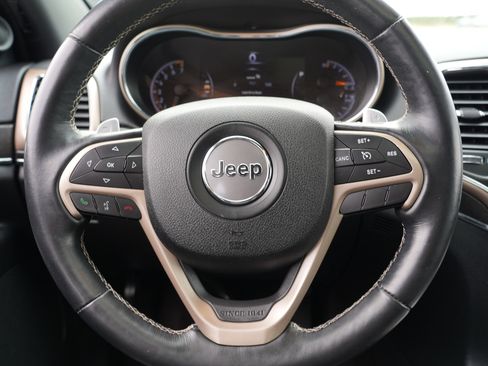 Used 2016 Jeep Grand Cherokee Limited AWD/4WD image 23
