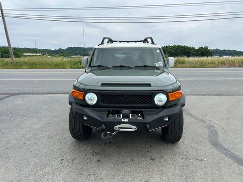 Used 2010 Toyota FJ Cruiser 4WD image 4