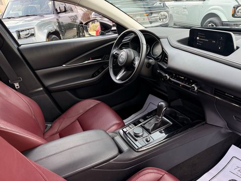 Used 2025 MAZDA CX-30 AWD 2.5 S w/ Preferred Package image 18