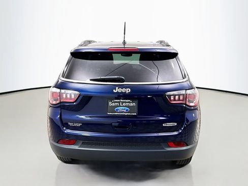 Used 2018 Jeep Compass Latitude FWD image 6