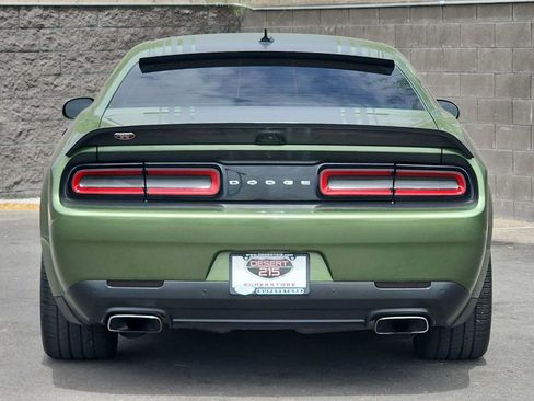 Used 2022 Dodge Challenger R/T Scat Pack RWD image 7