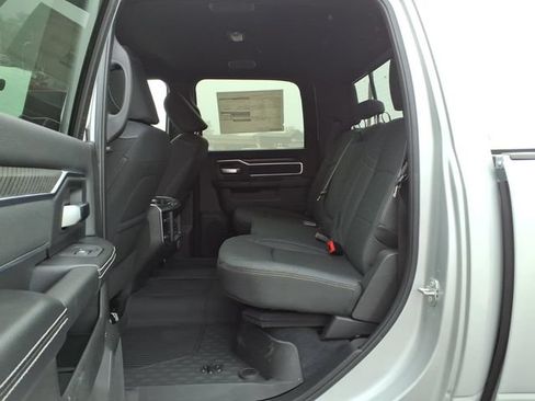 New 2027 RAM 3500 Big Horn AWD/4WD image 30