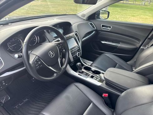 Used 2020 Acura TLX image 11