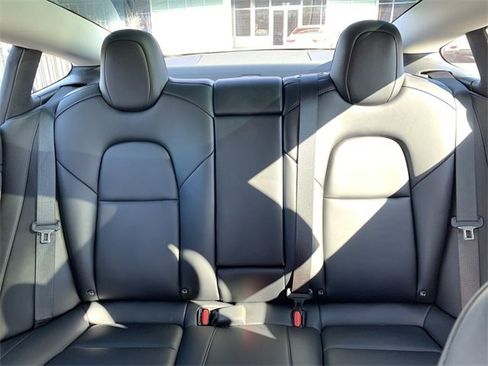 Used 2022 Tesla Model 3 Long Range image 30