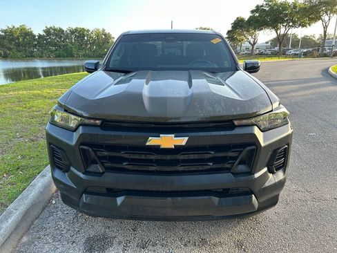 Used 2024 Chevrolet Colorado W/T w/ WT Convenience Package II RWD image 9