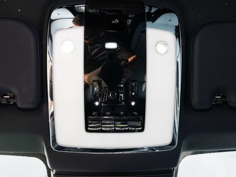 Certified 2022 Rolls-Royce Cullinan w/ Cullinan Package AWD/4WD image 49