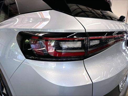 Certified 2022 Volkswagen ID.4 Pro RWD image 26