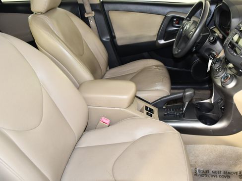Used 2011 Toyota RAV4 2WD w/ Upgrade Value Pkg image 39
