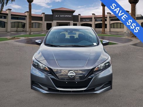 Used 2025 Nissan Leaf S FWD image 3