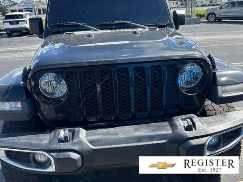 Used 2021 Jeep Gladiator Sport AWD/4WD image 1