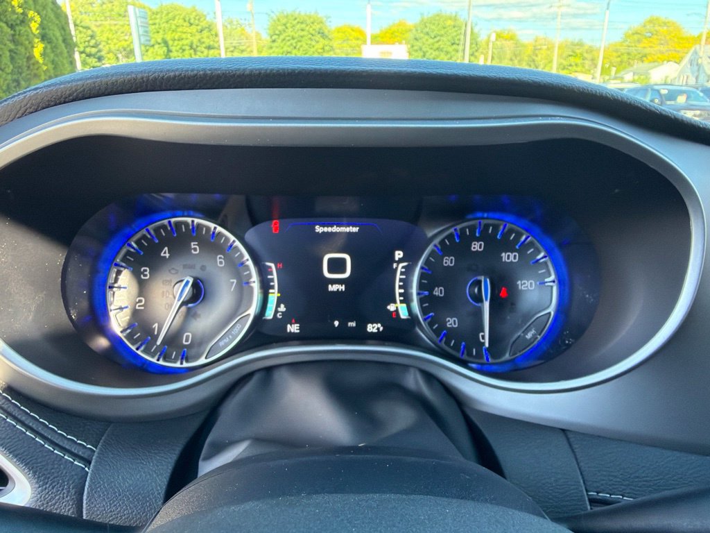 New 2027 Chrysler Pacifica Select FWD image 22