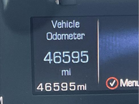 Used 2018 Cadillac XT5 Luxury w/ Driver Awareness Package image 12