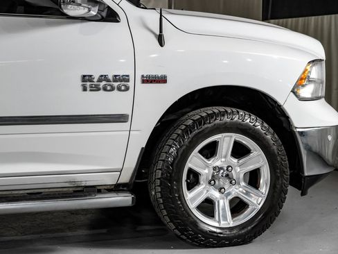 Used 2017 RAM 1500 Lone Star RWD image 7